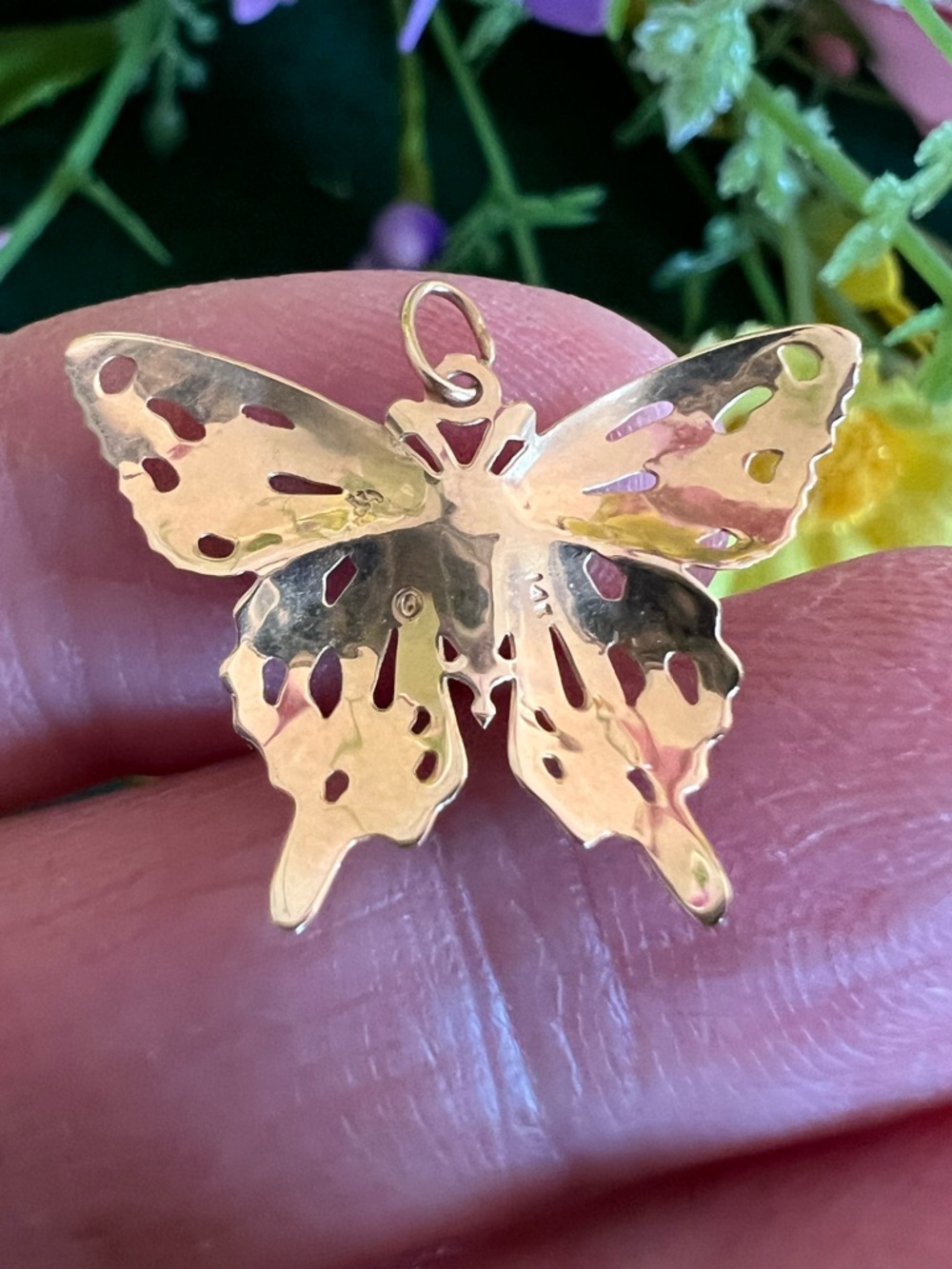14k Solid Yellow Gold Vintage Delicate Filigree Butterfly Pendant - Picture 6 of 7